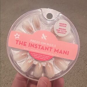 Olive & June Medium Pink Glitter Gradient Press-On Nails